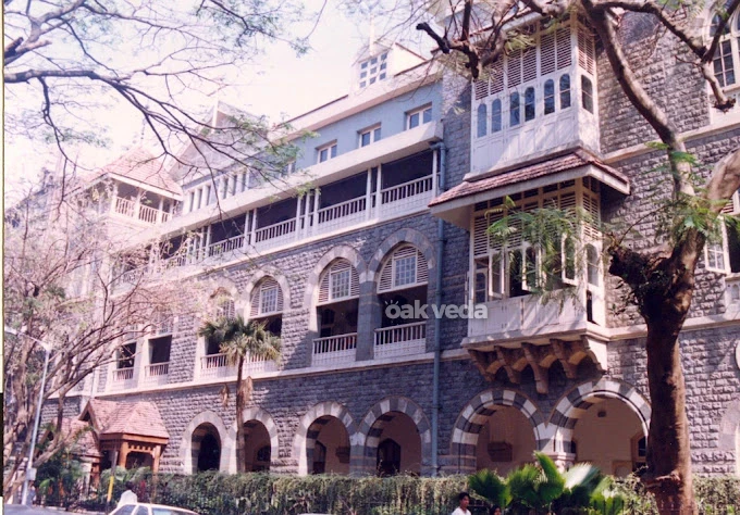 Image of The Cathedral and John Connon School, Maharshi Dadhichi Marg